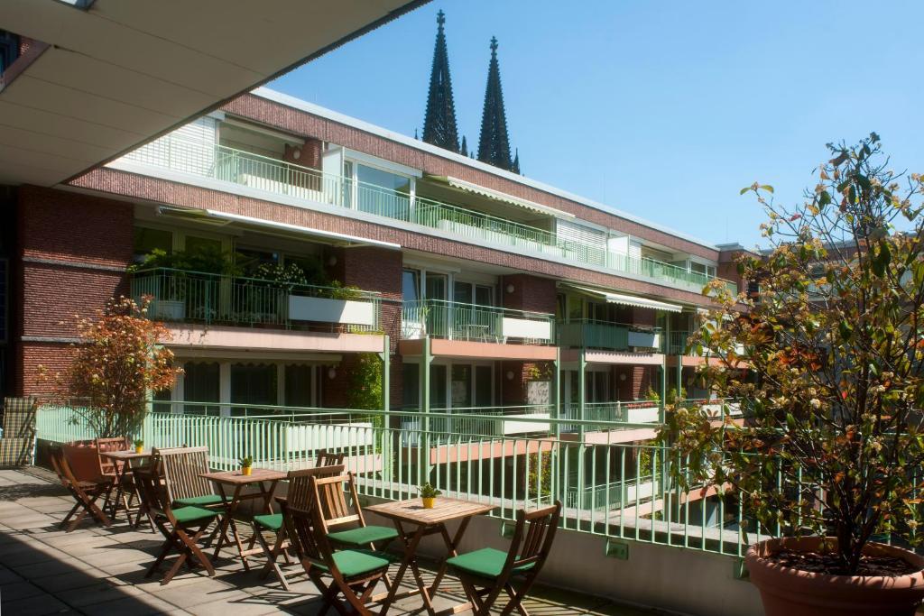 Residenz Am Dom Boardinghouse Apartments Кёльн Экстерьер фото